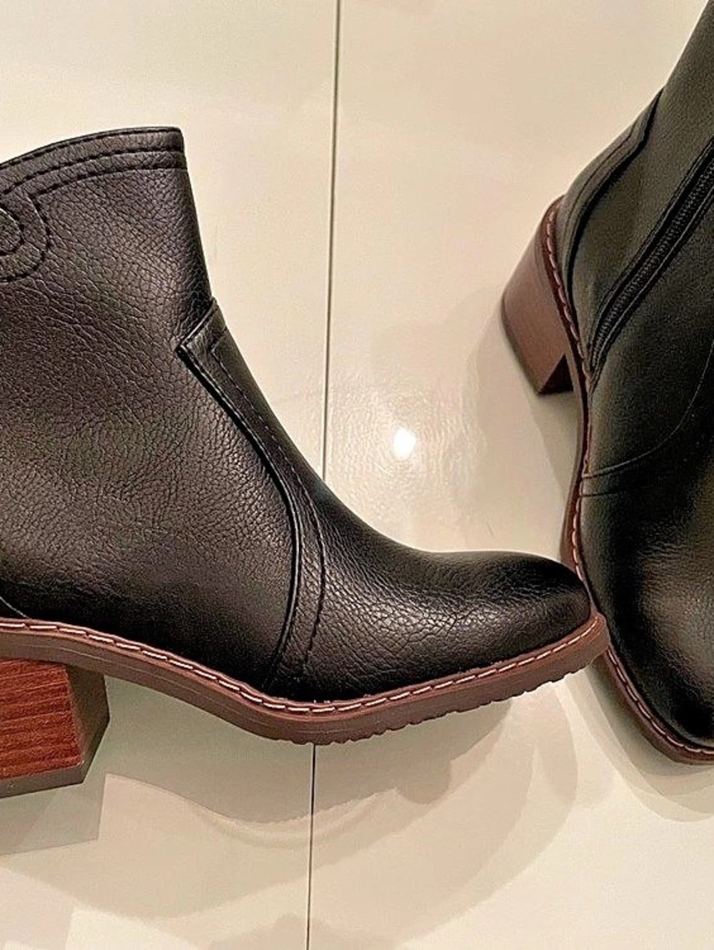 Callaway Black Ankle Boots US 6.5 M Like New
